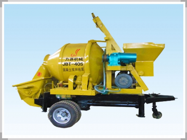 混凝土攪拌拖泵多少錢(qián)？哪家好？
